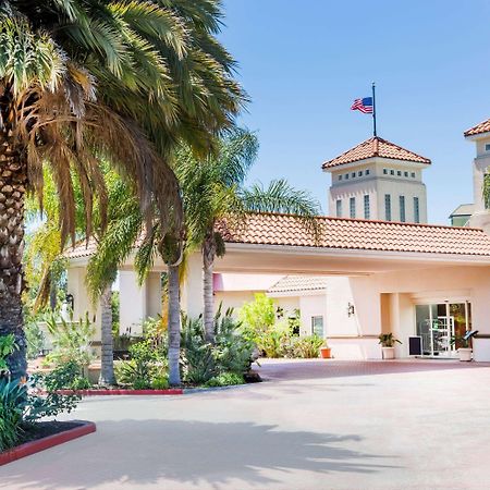 Wyndham Garden San Jose Airport Hotel Екстериор снимка