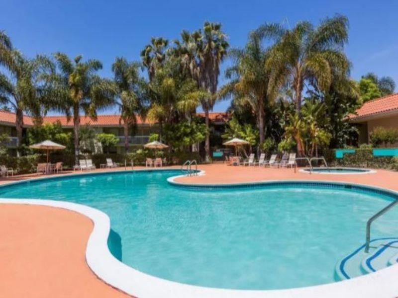 Wyndham Garden San Jose Airport Hotel Екстериор снимка