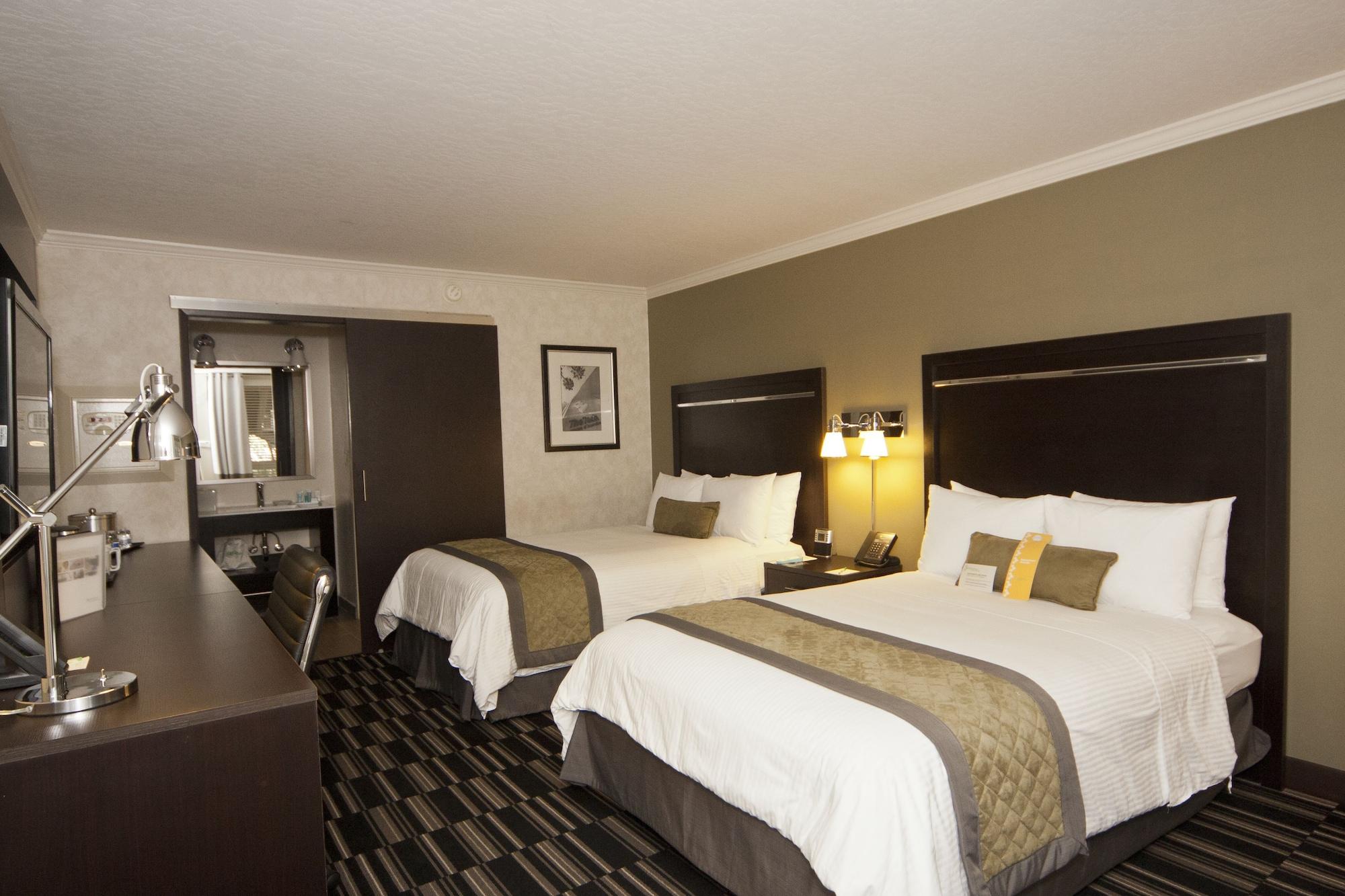 Wyndham Garden San Jose Airport Hotel Екстериор снимка