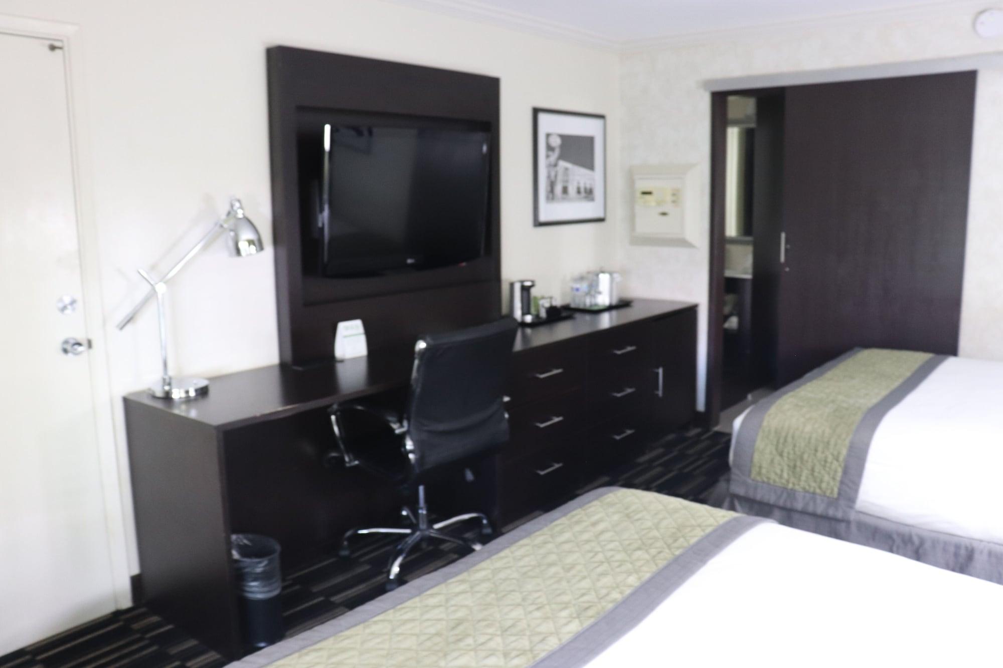Wyndham Garden San Jose Airport Hotel Екстериор снимка