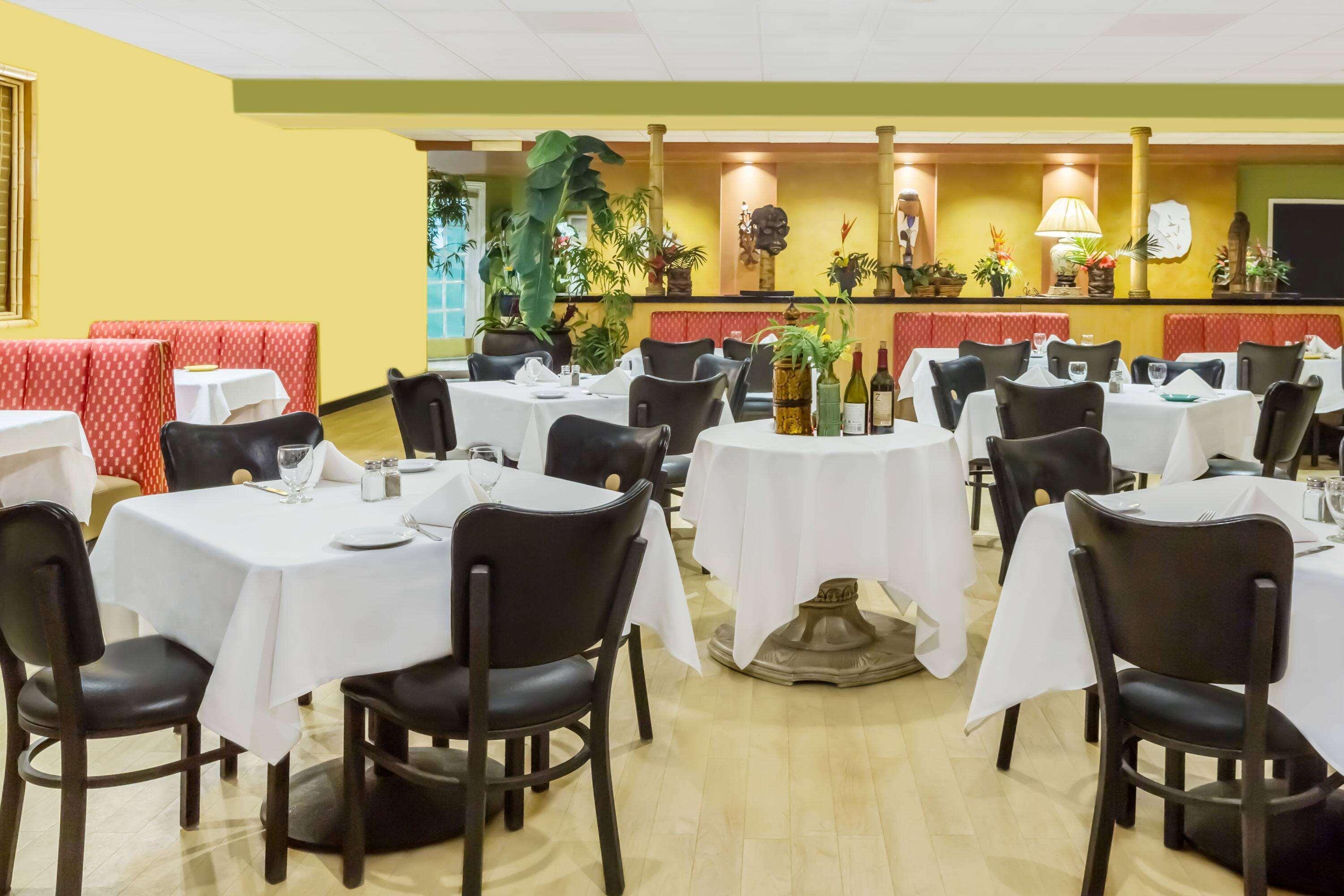Wyndham Garden San Jose Airport Hotel Екстериор снимка