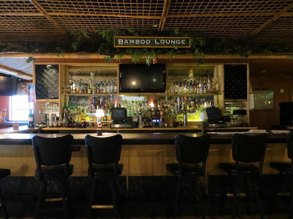 Wyndham Garden San Jose Airport Hotel Екстериор снимка