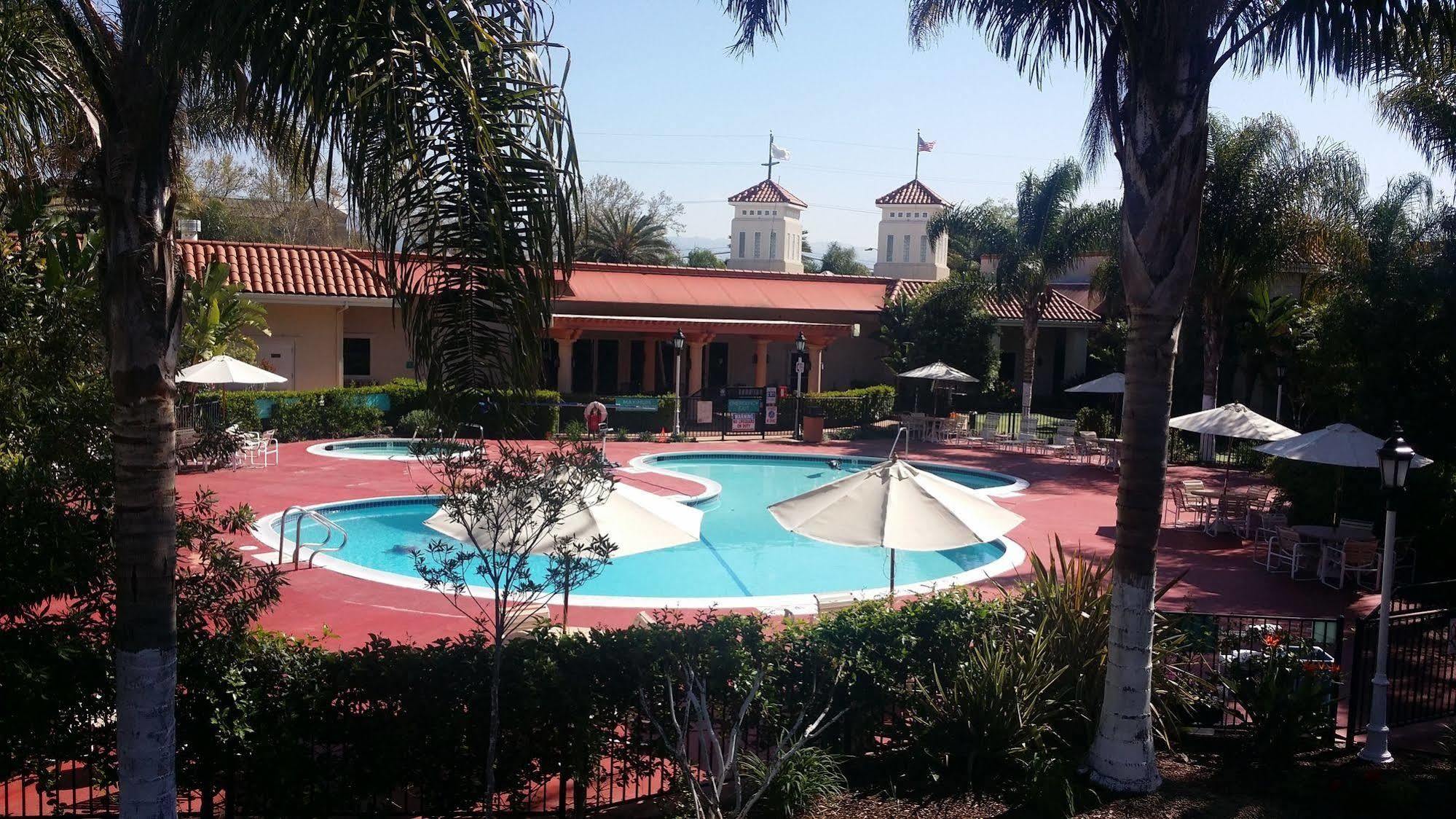 Wyndham Garden San Jose Airport Hotel Екстериор снимка